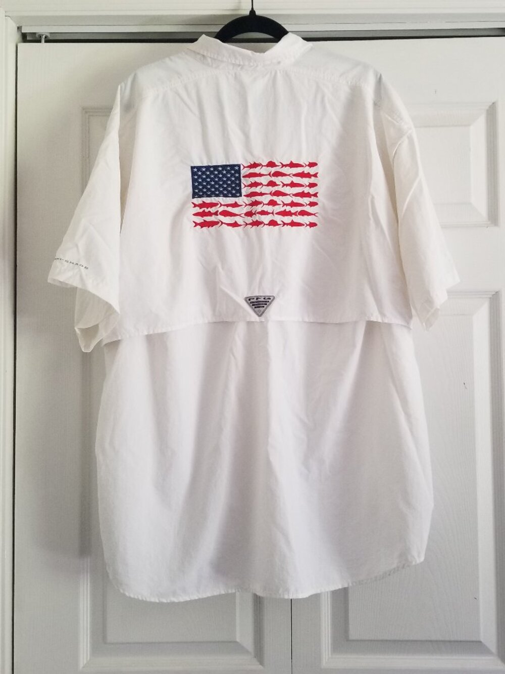 Columbia PFG Men's Shirt XXL White Pocket Vented Omni-Shade American Flag